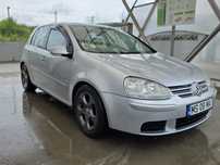 Vând Golf 5 2.0 TDI