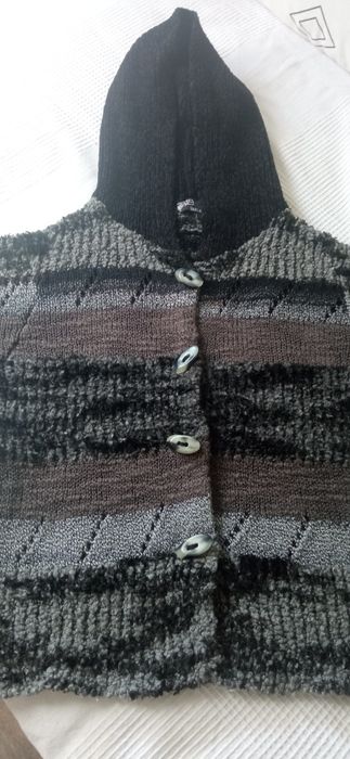 Жилетка с качулка