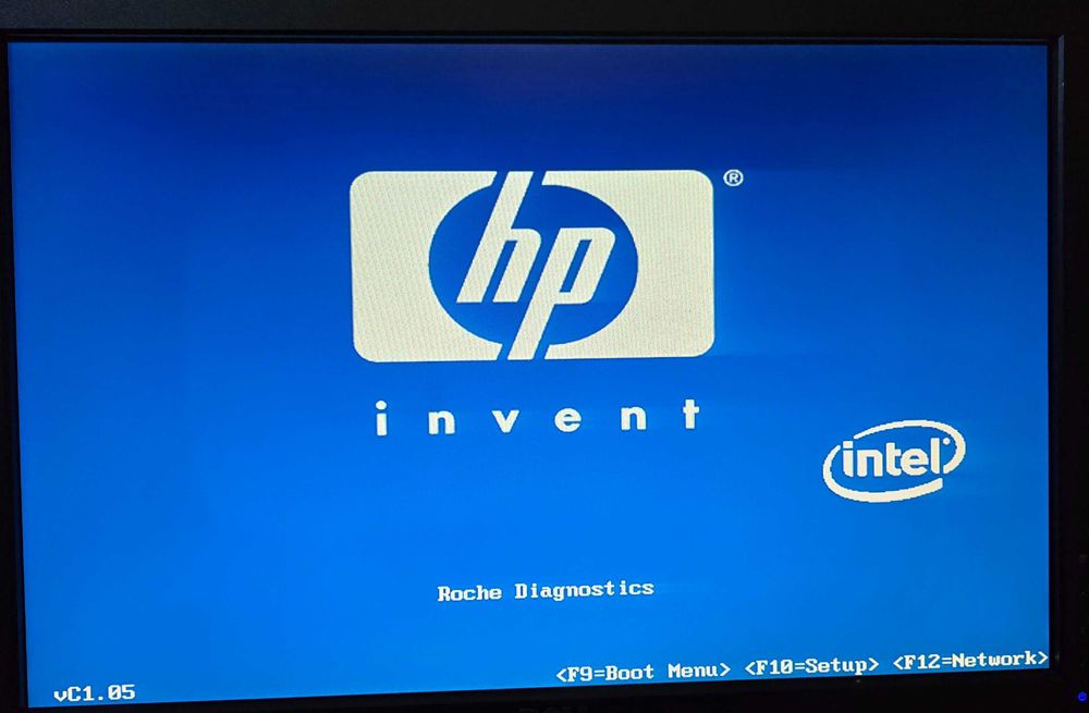 Компютър -  HP rp5700 Small Form Factor (SFF)