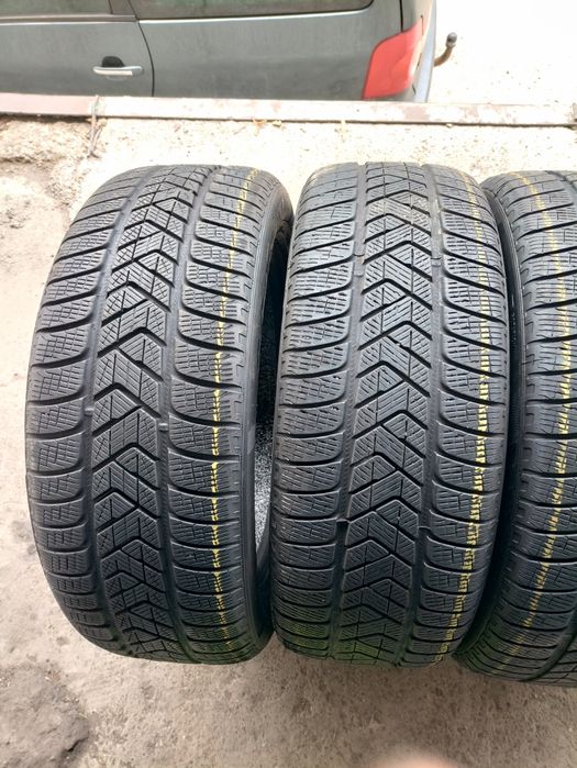 4 anvelope de iarna Pirelli 235/55 R19 dot 0921