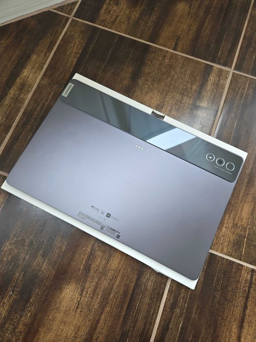 Lenovo Tab Extreme Android таблет с 14.5" 3K OLED, клавиатура и стилус