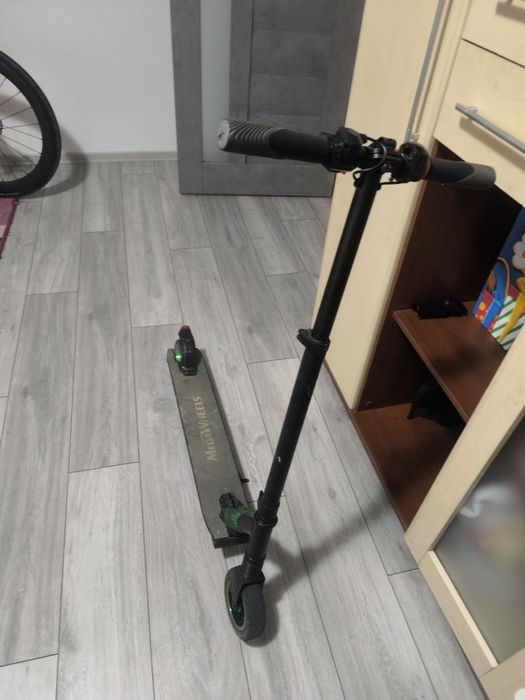 Trotineta electrica defecta pt piese