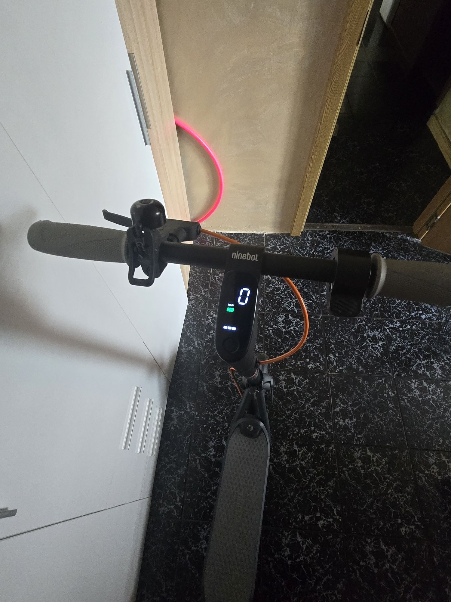 Електрическа тротинетка Segway Ninebot F30E