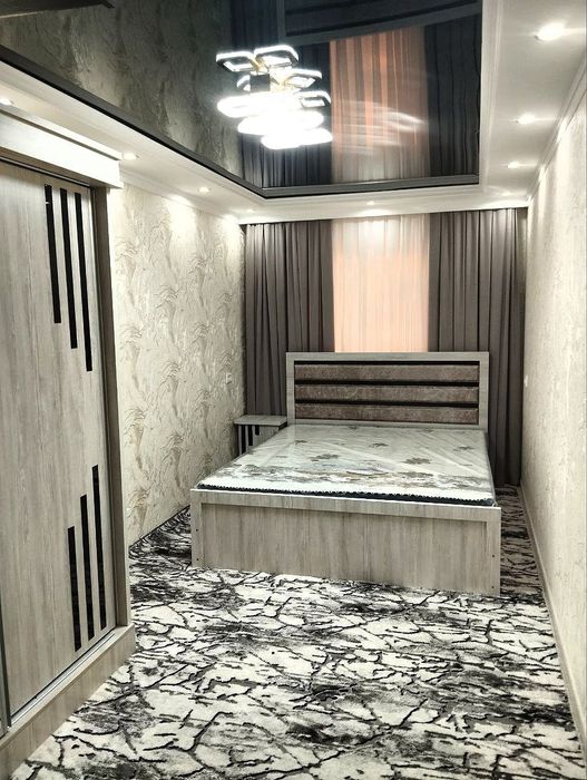 Chilonzor 9 kv  , hamma sharoiti bor , faqat Qizlar va ayollar qoyilad