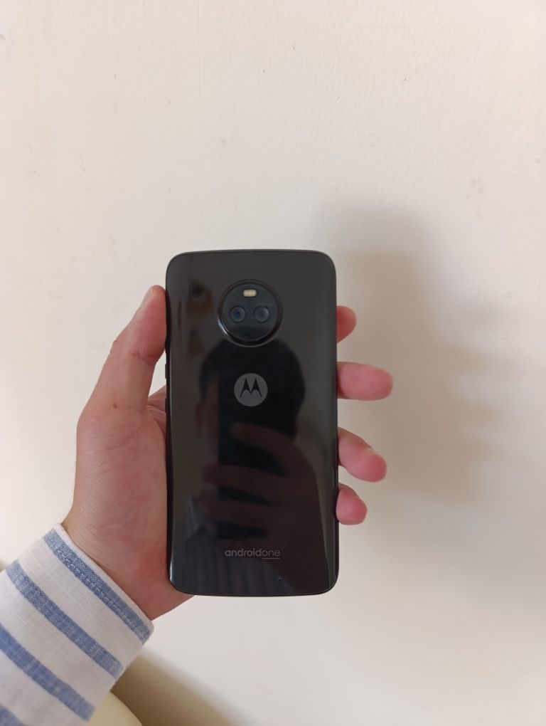 Motorola moto x4