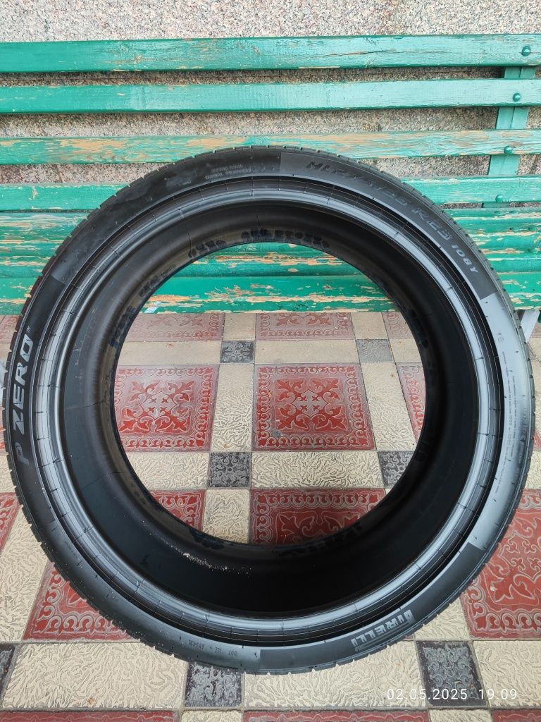 pirelli p zero 275/35 R23