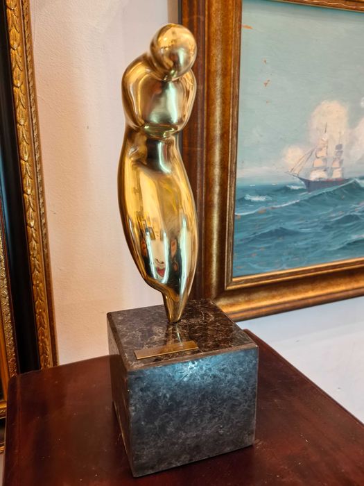 vind statuie bronz balerina