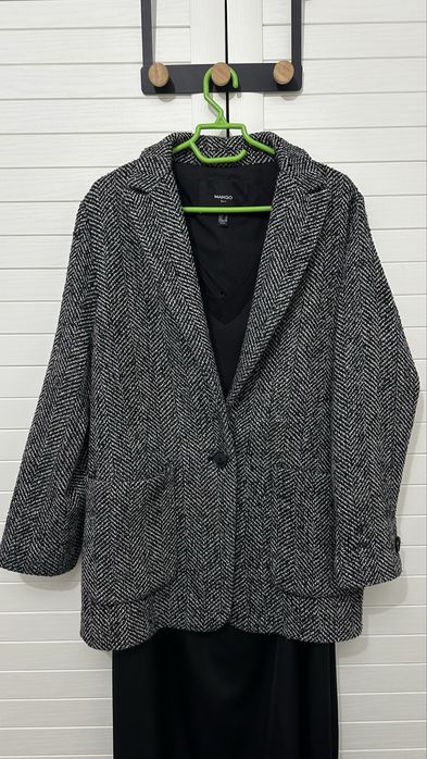 Полупальто mango