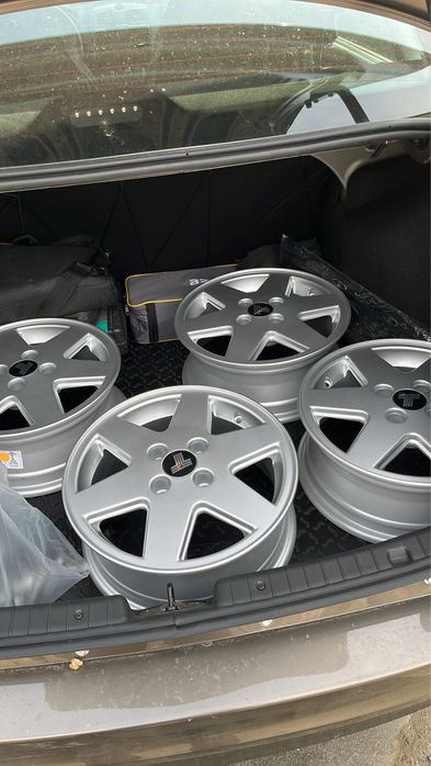 R14 4:98 диски на летней резине