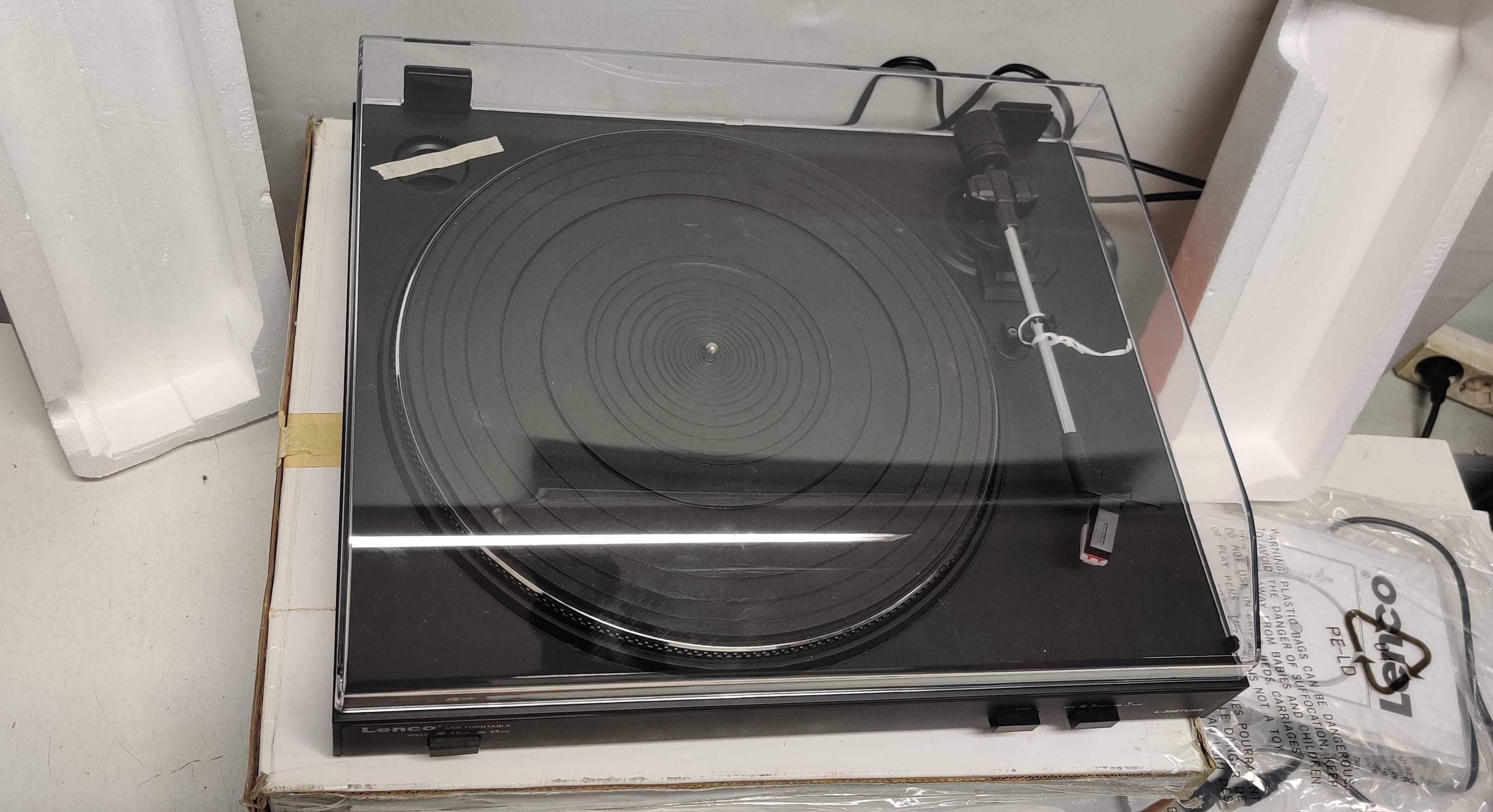 Lenco L 3867 muzica pickup USB nou la cutie vinil muzica