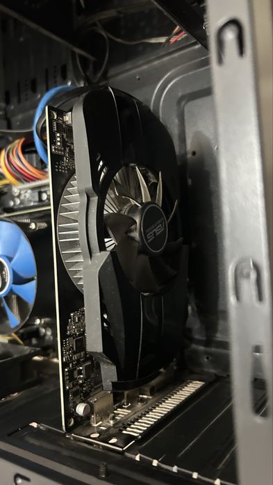 Продам gtx 1050 ti 4 gb . Один хозяин
