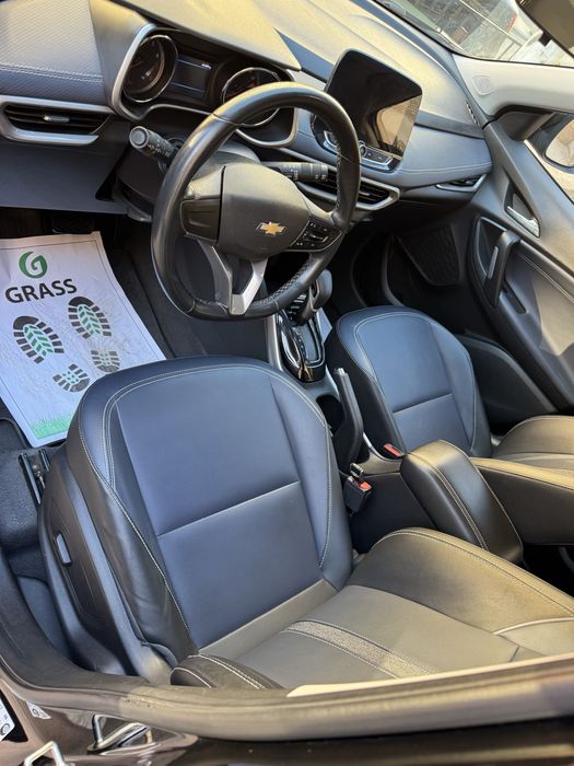 Tracker 325T Premier 2021 yil