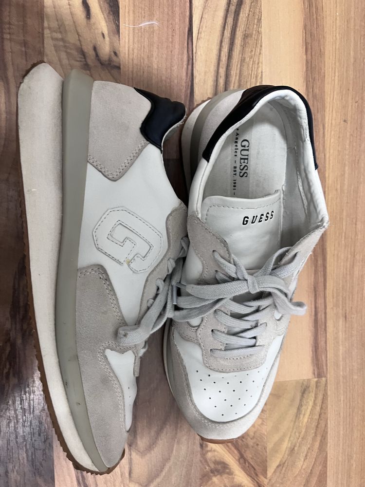 Vand Sneakers Guess piele