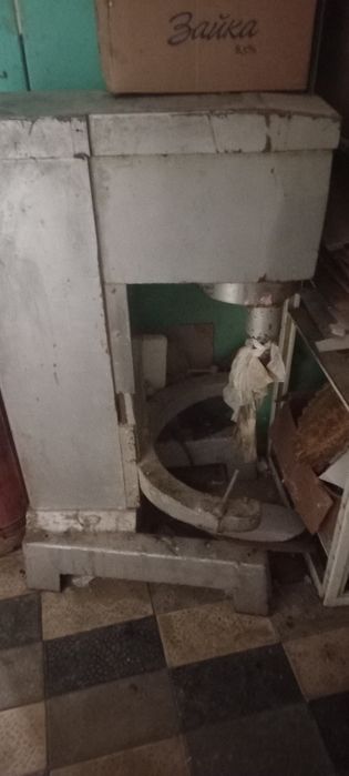 60 литрли хитой миксер сотилади