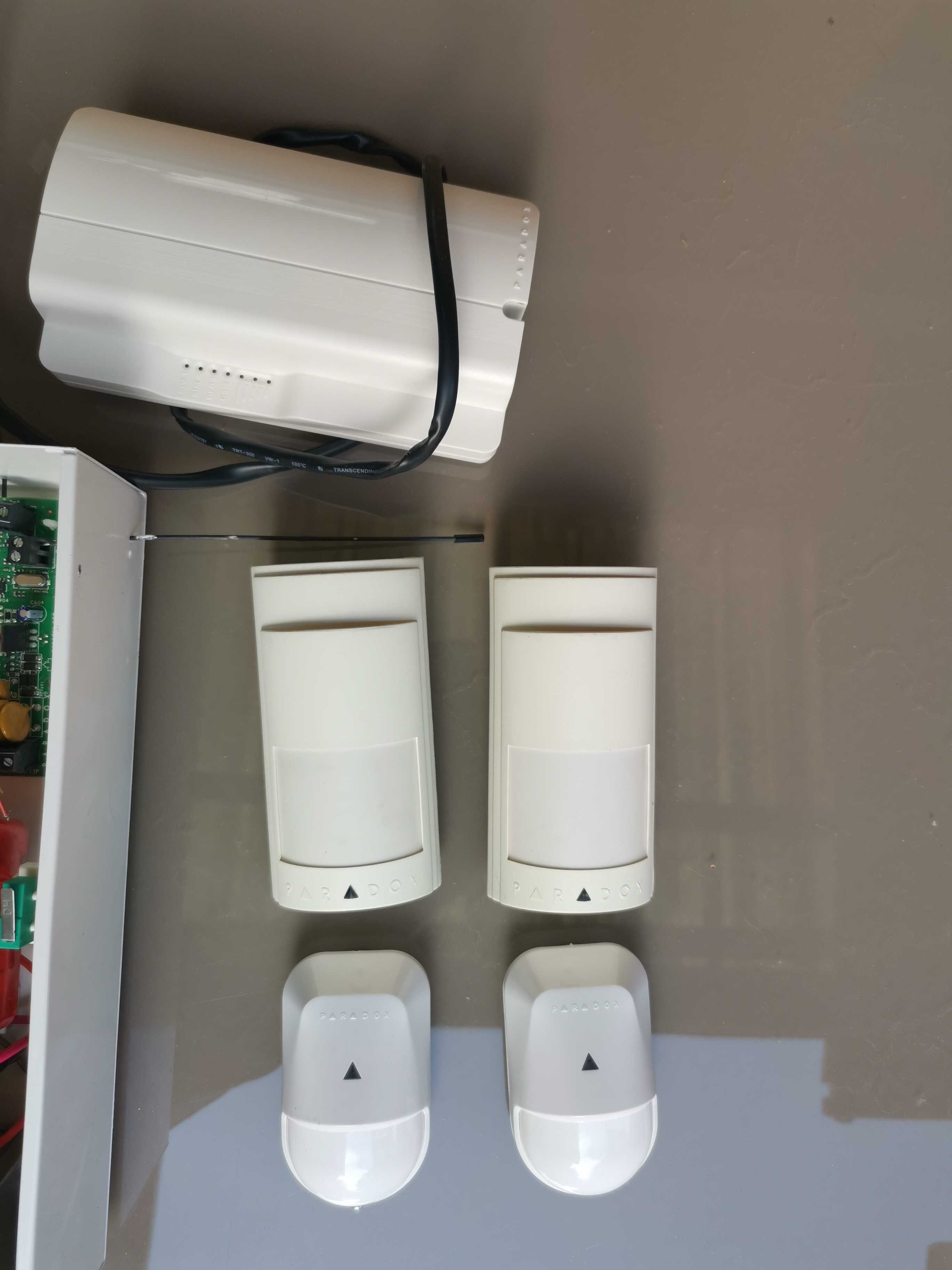 Kit alarma Paradox wireless/cablu nu DSC,AJAX,OPTEX,DAHUA,Samsung