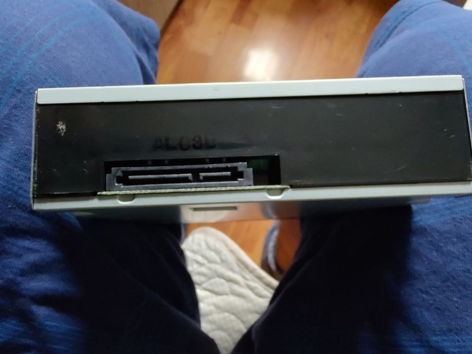 Vând LG  M-DISC Super Multi DVD Writer