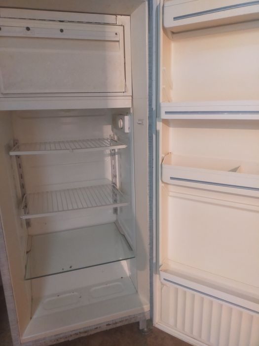 Продам Советский холодильник