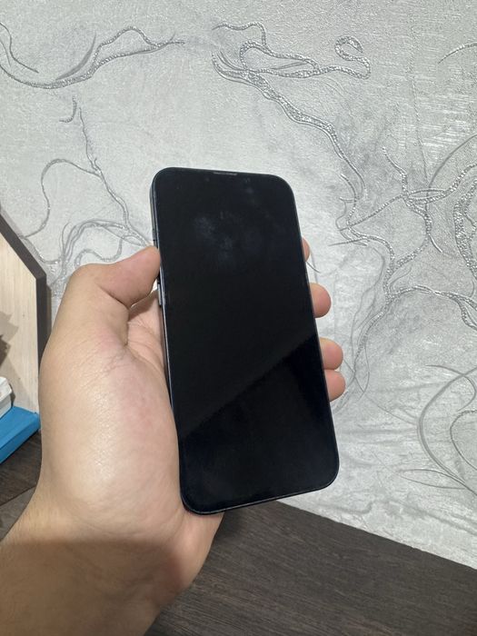 IPhone 13 128GB.