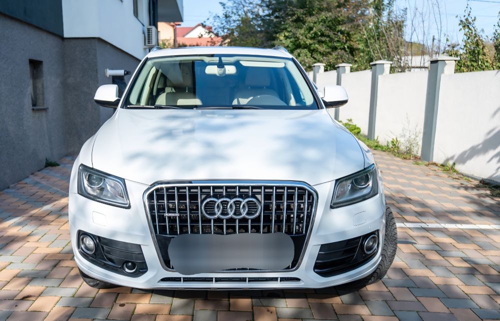 Inchiriez AUDI Q5 2.0 TDI  2015