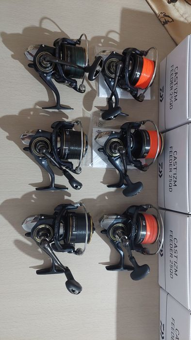 Mulinete crap/feeder daiwa cast izm 25qd