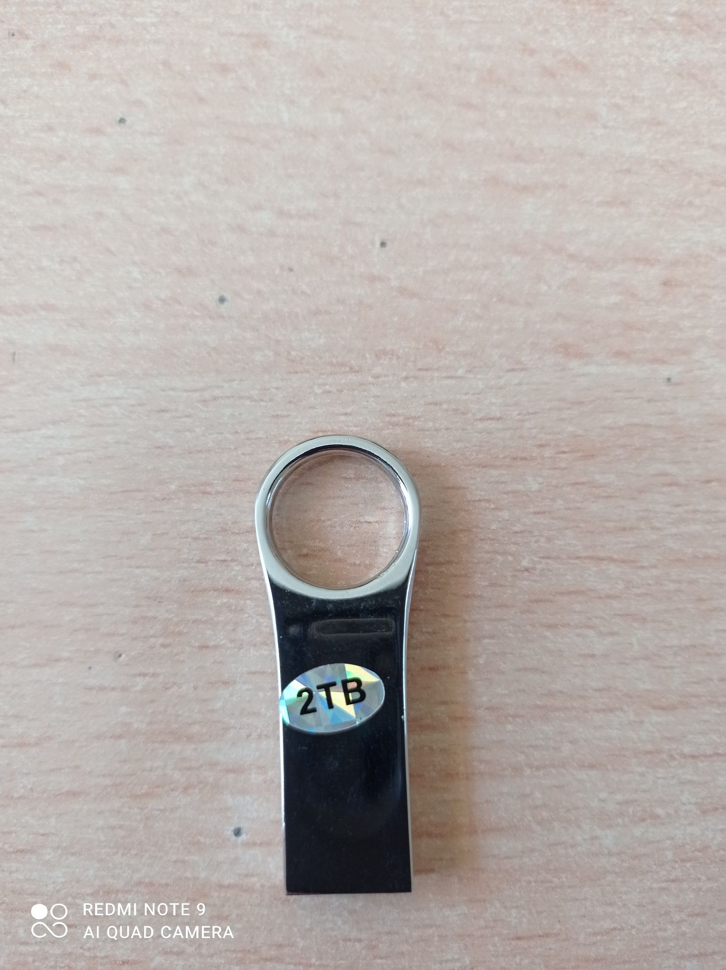 Флаш памет USB - 2TB сребро.3бр.