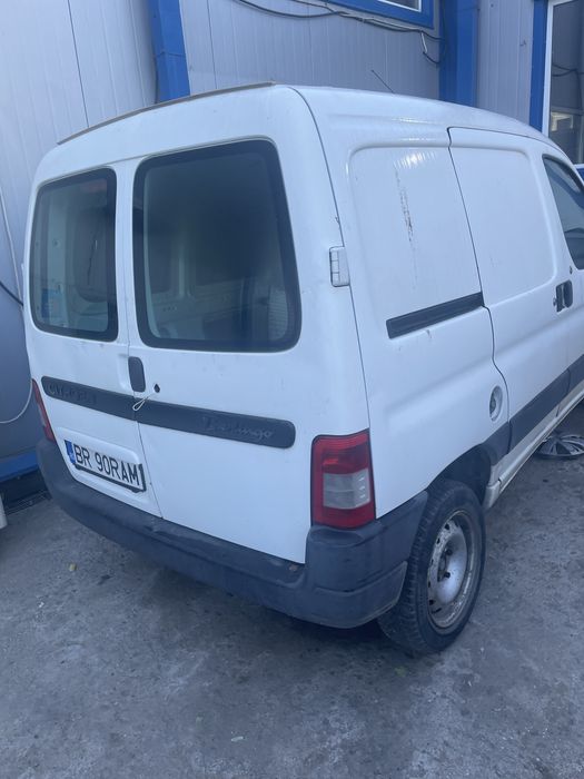 Citroen Berlingo aproape rablă