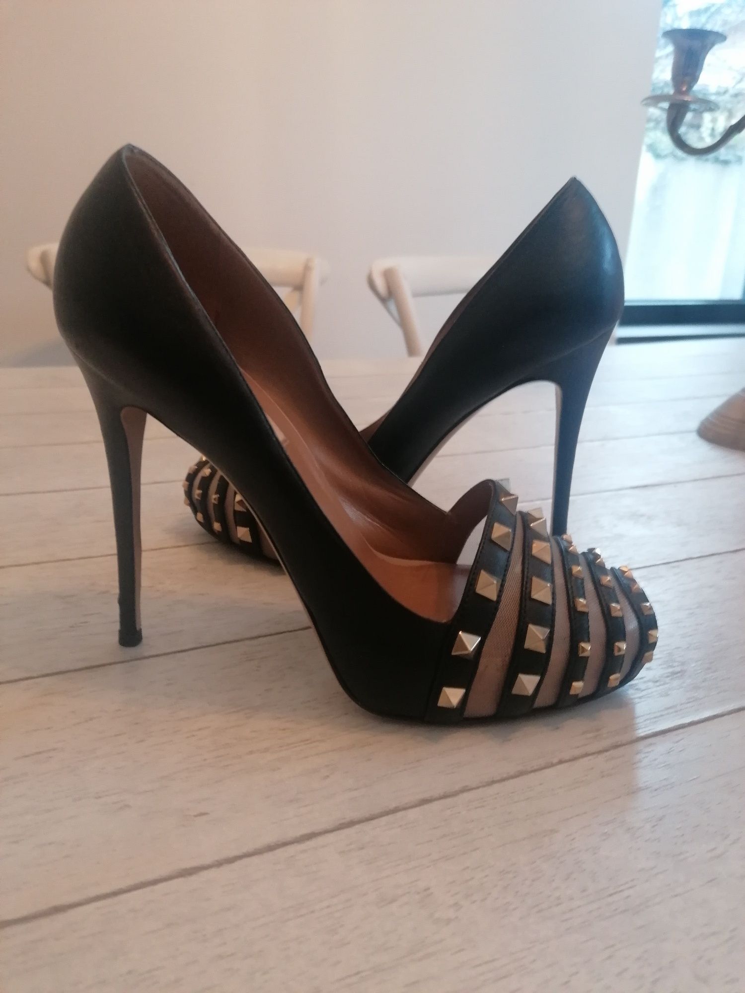 Pantofi VALENTINO Originali!