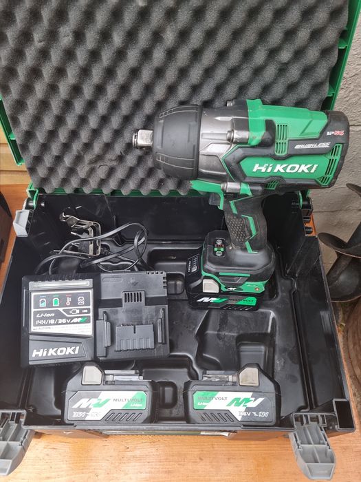 Impact hikoki wr 36 da, 3 baterii 5 amperi,incarcator,cutie