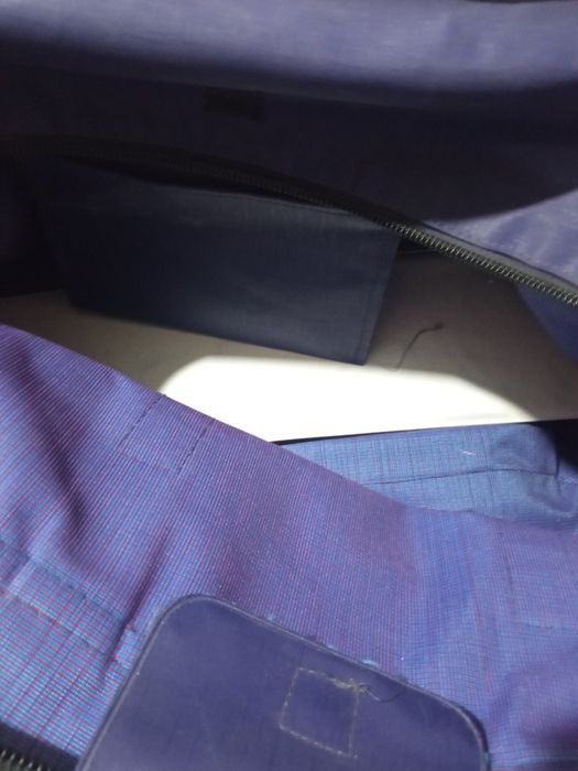 Сумка-чемодан на замке