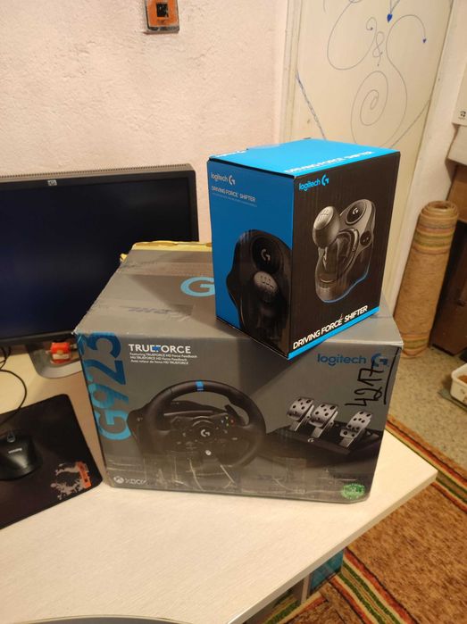 Logitech G923 волан + скоростен лост ! С ГАРАНЦИЯ XBox + PC симулатор
