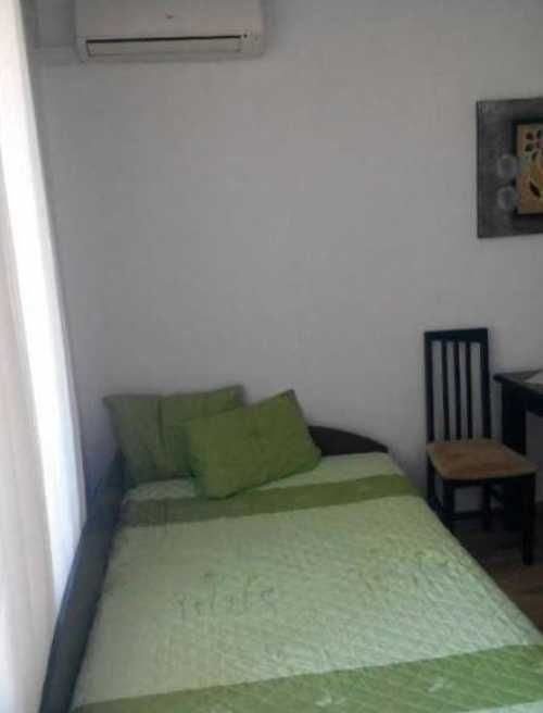 Дава се под наем Едностаен апартамент в Бургас, Възраждане - 30 кв.м за 76.5 € - Снимка #1