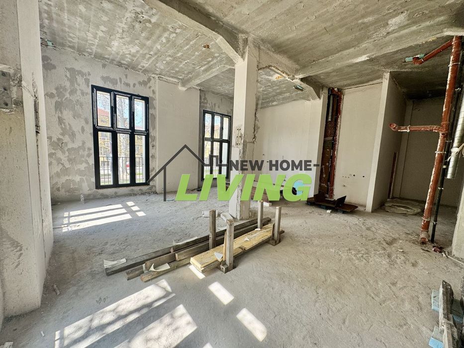 Продава се Многостаен апартамент в Пловдив, Център - 350 кв.м за 2143 €/кв.м - Снимка #3