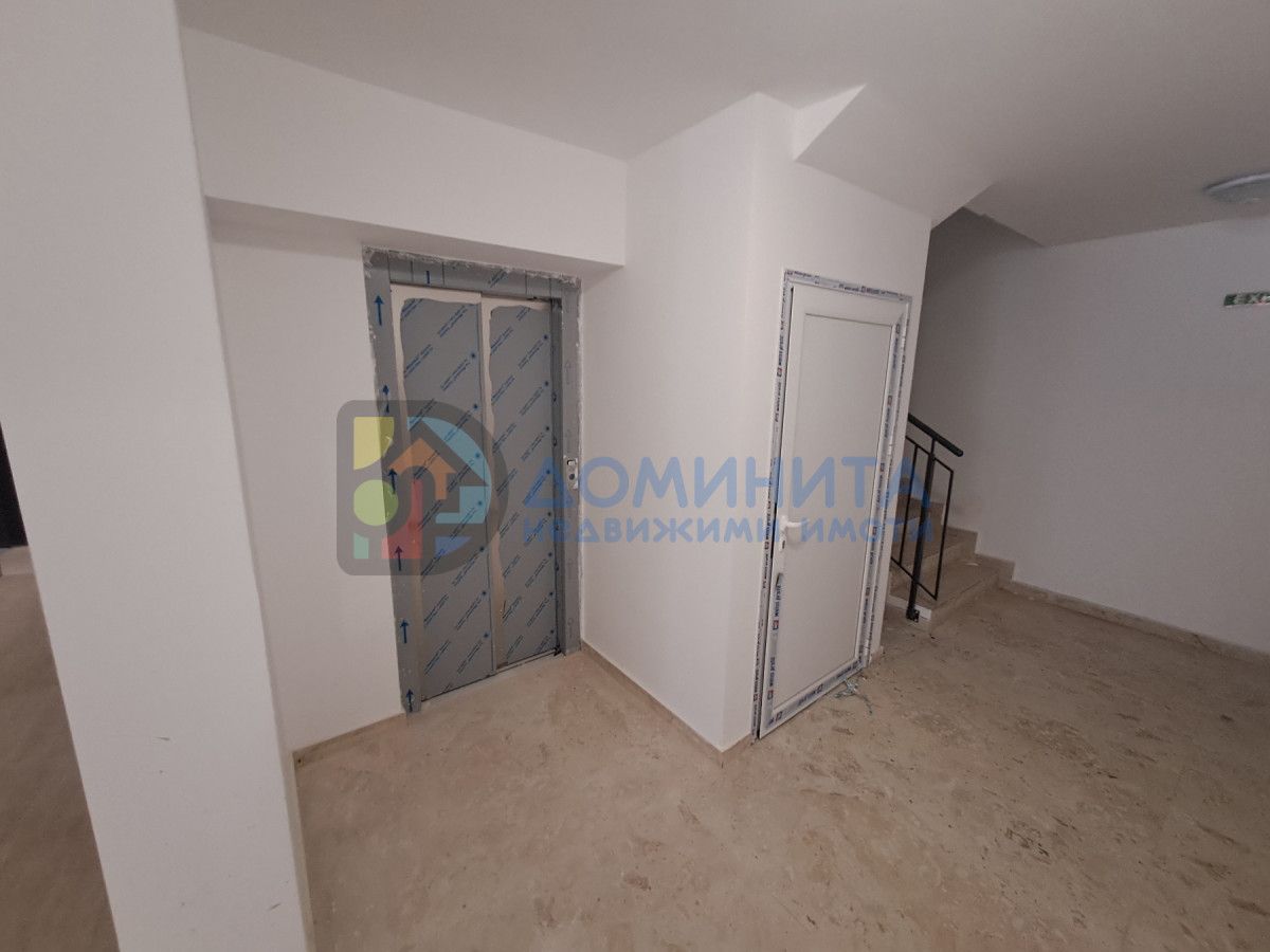 Продава се Двустаен апартамент в Царево - 69 кв.м за 1334 €/кв.м - Снимка #22