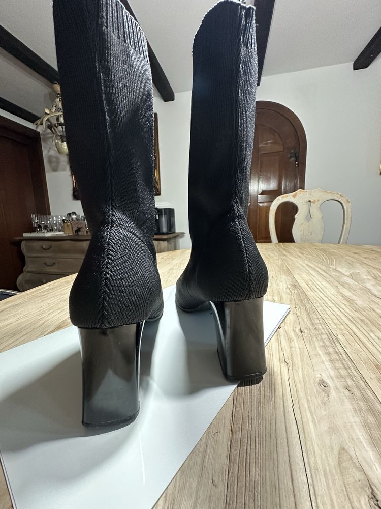 Cizme de dama marca Zara