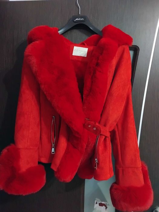 Велурено яке с пух