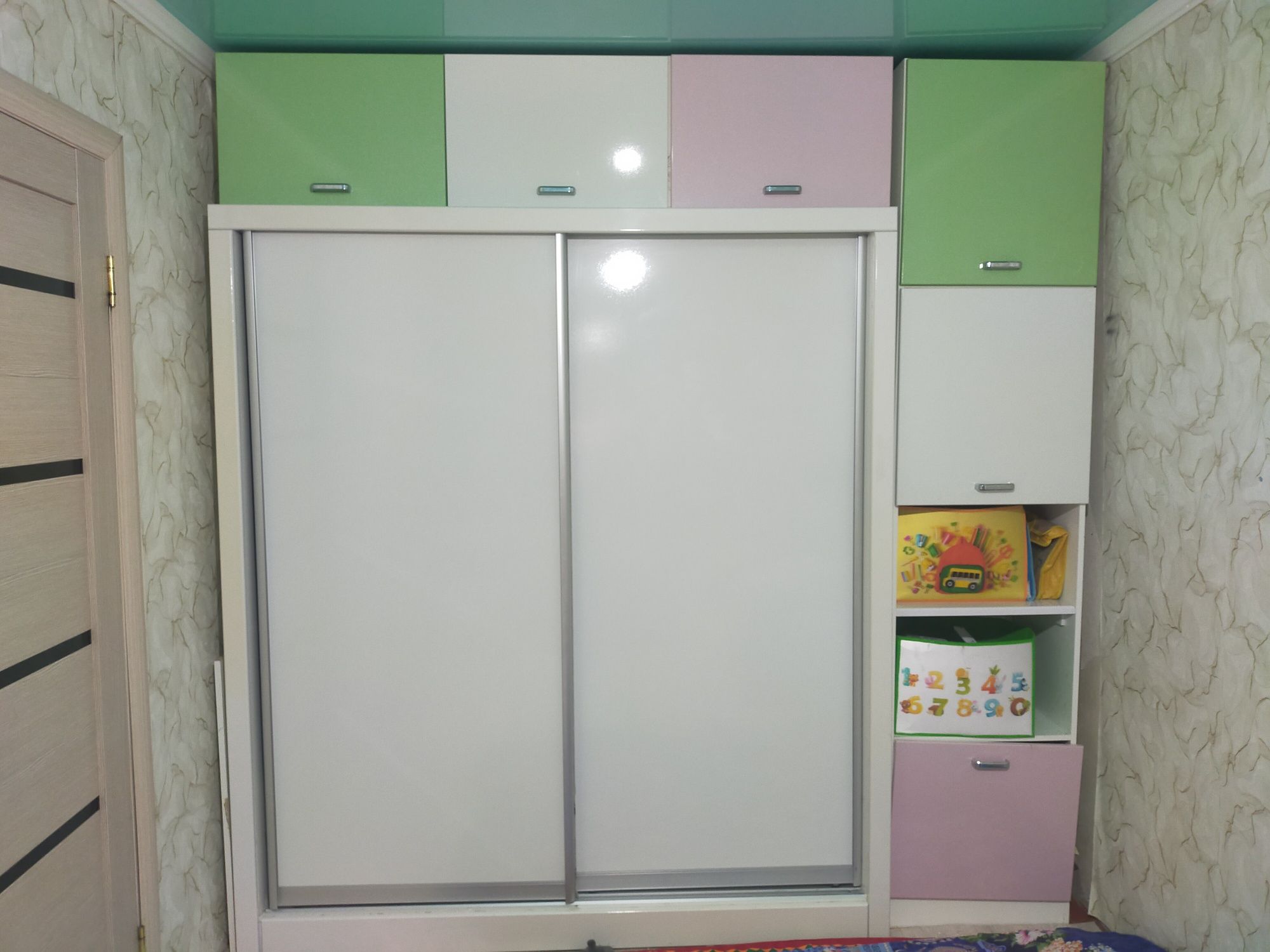 Сраона мебели продается