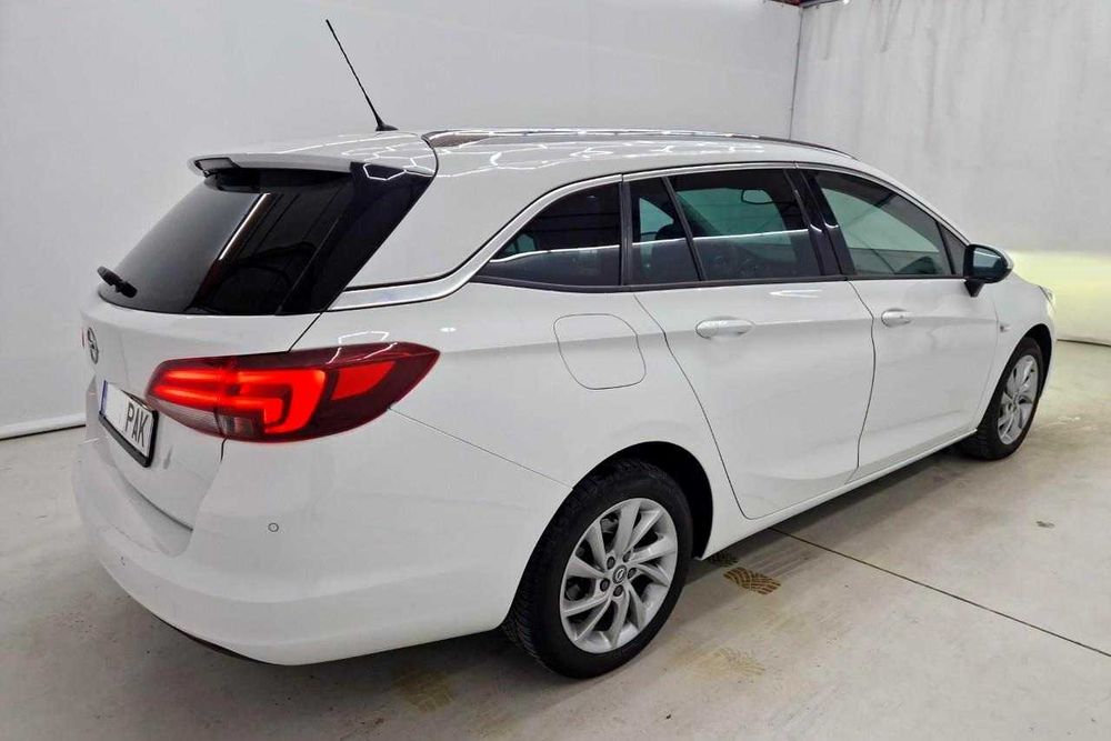 Astra K Elegance 1.5 CDTi 122cp. TVA deductibil. Unic proprietar.