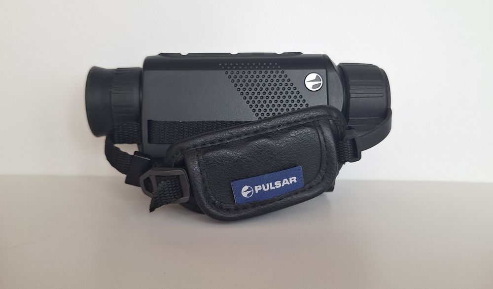 Cameră cu termoviziune Pulsar Axion  XM30, NOUĂ