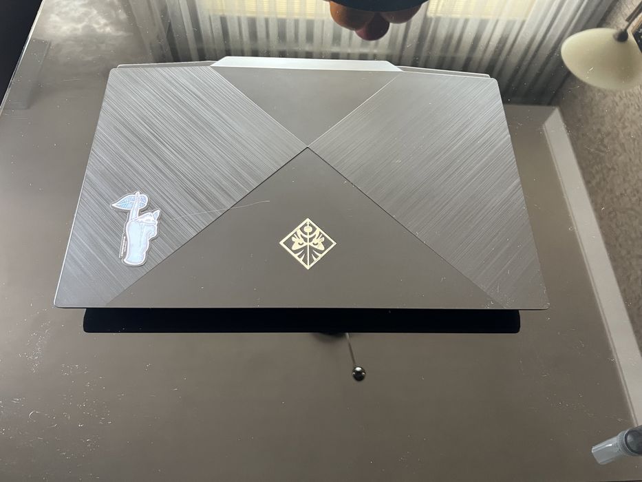 HP Omen 17-cb0xx