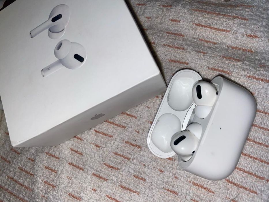 Оригинал airpods pro новые