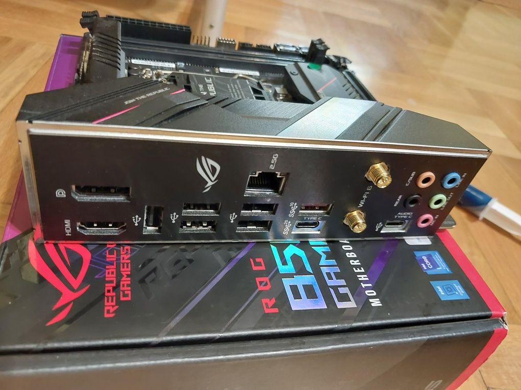 Asus Rog Strix B560i Gaming Wi-Fi, LGA 1200