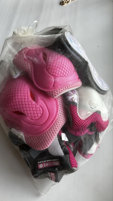 Наколенники для роликов