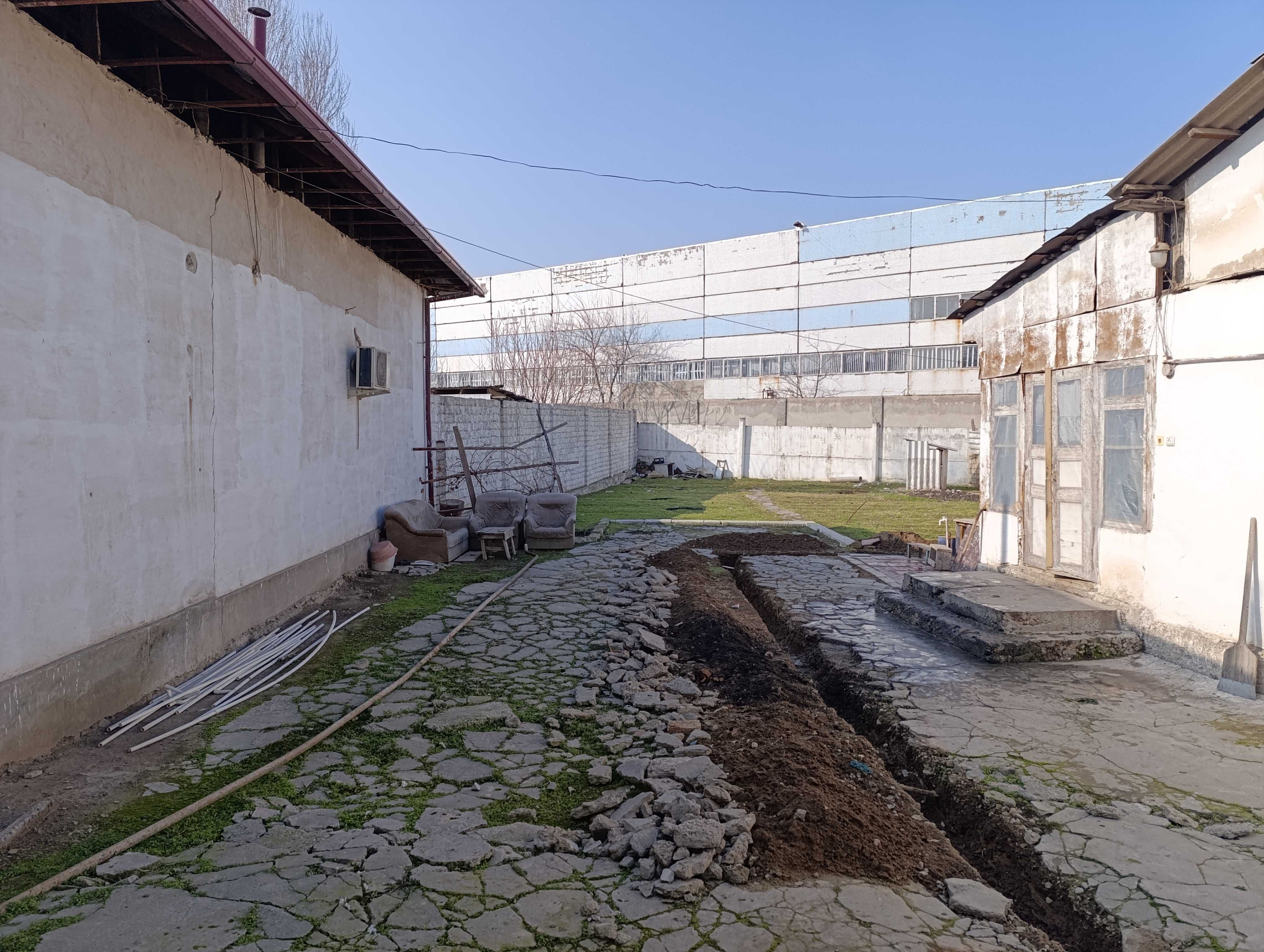 Продается участок с домом. Уйсозлар. 30000