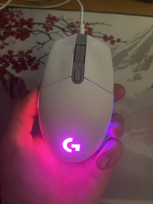 Мышь Logitech G102 Lightsync белый