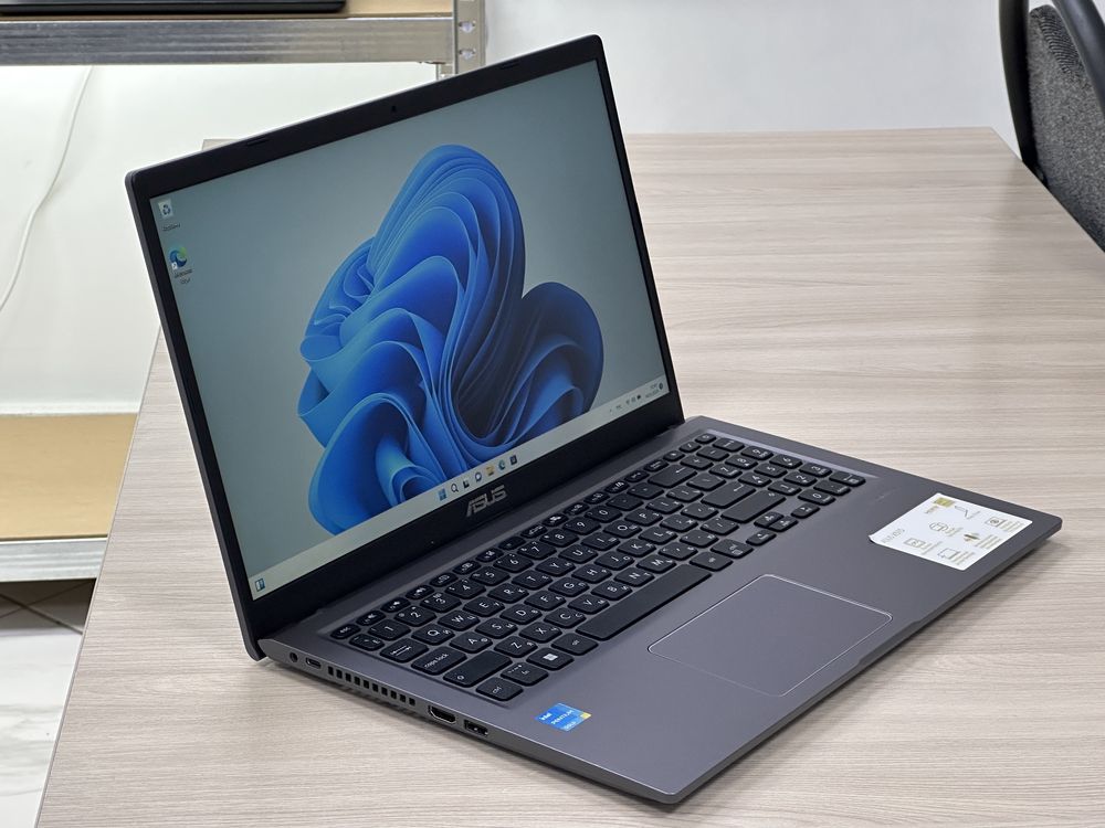 Ноутбук ASUS 2022 в идеале / SSD / FullHD / kaspi 0-0-12