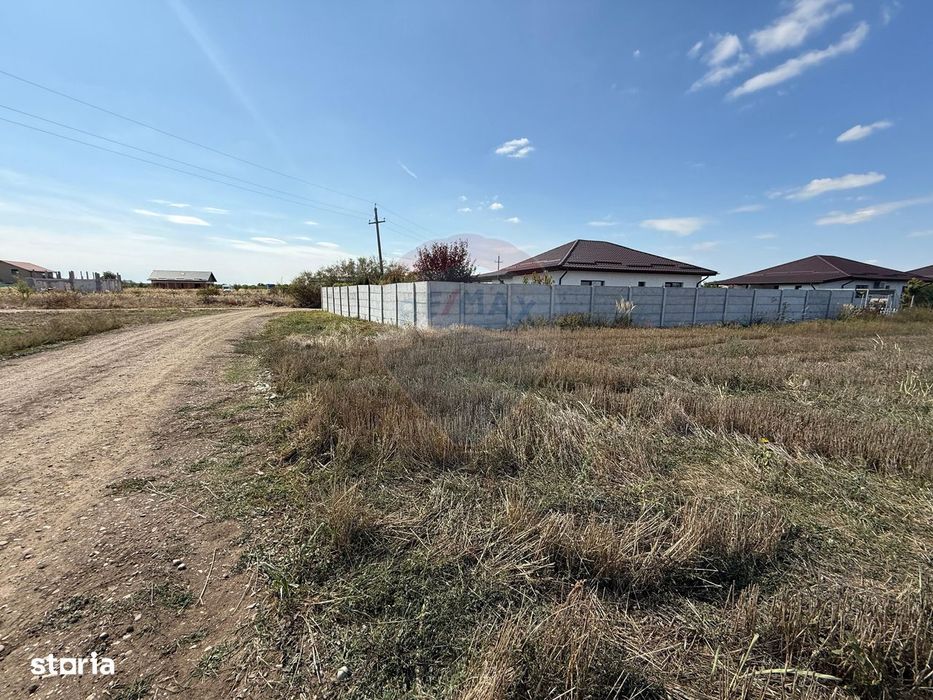 Vand teren intravilan 5000 mp in Sabareni