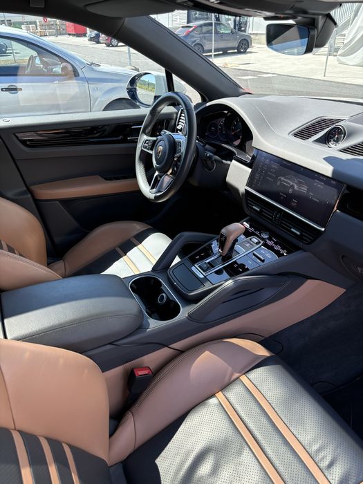 Porsche Cayenne Coupe 340 cp