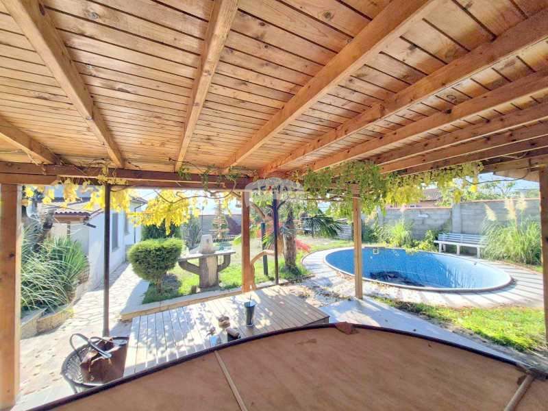 Селска къща за продажба, село Езерово, обл. Варна Т4212