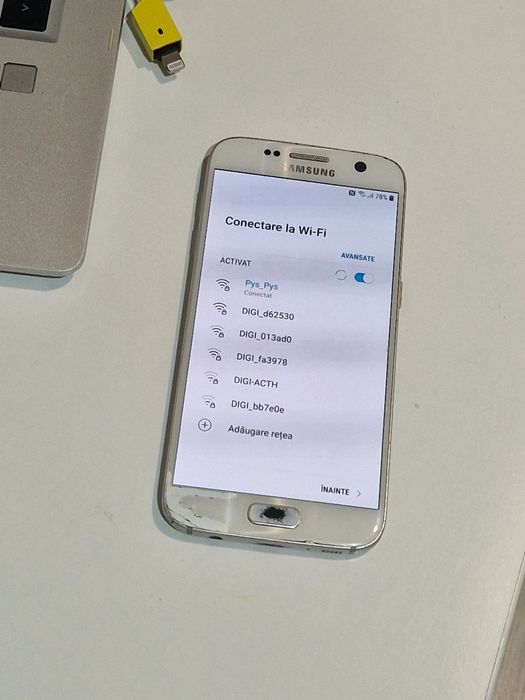Telefon pentru piese sau colecție