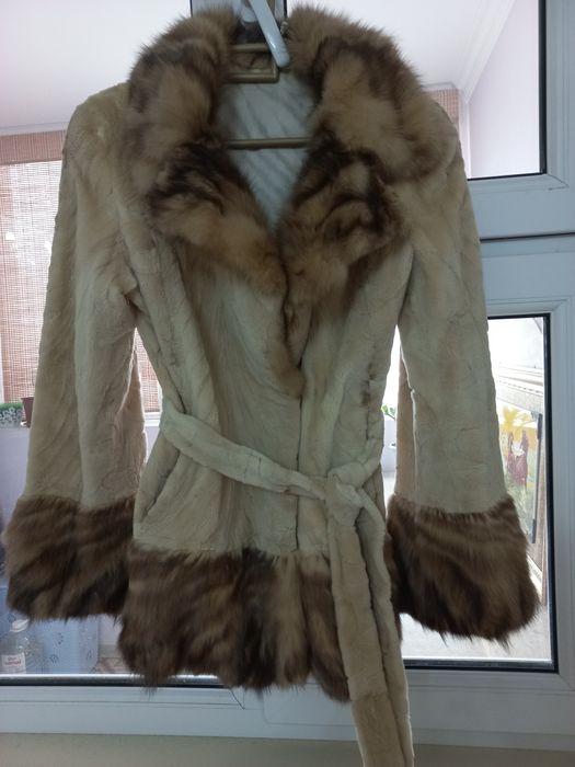 Продам полушубок из натурального меха,